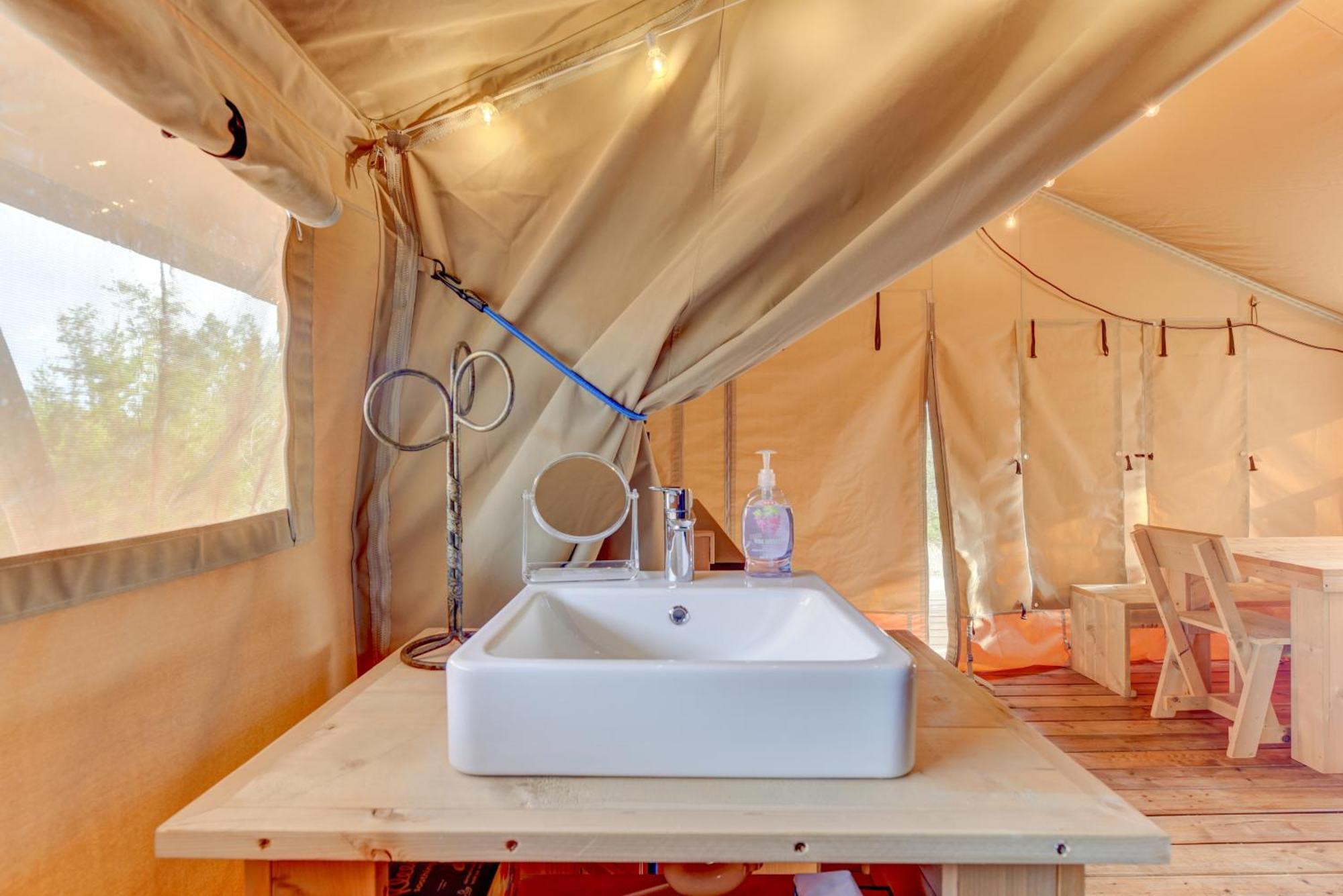 12 Fires Luxury Glamping With Heating #2 호텔 존슨 시티 외부 사진
