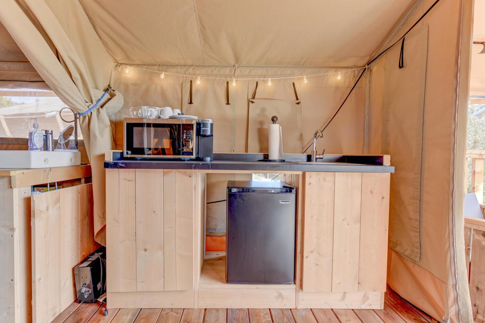 12 Fires Luxury Glamping With Heating #2 호텔 존슨 시티 외부 사진